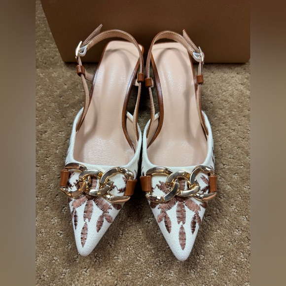 Women shoes - Picture 1 of 10